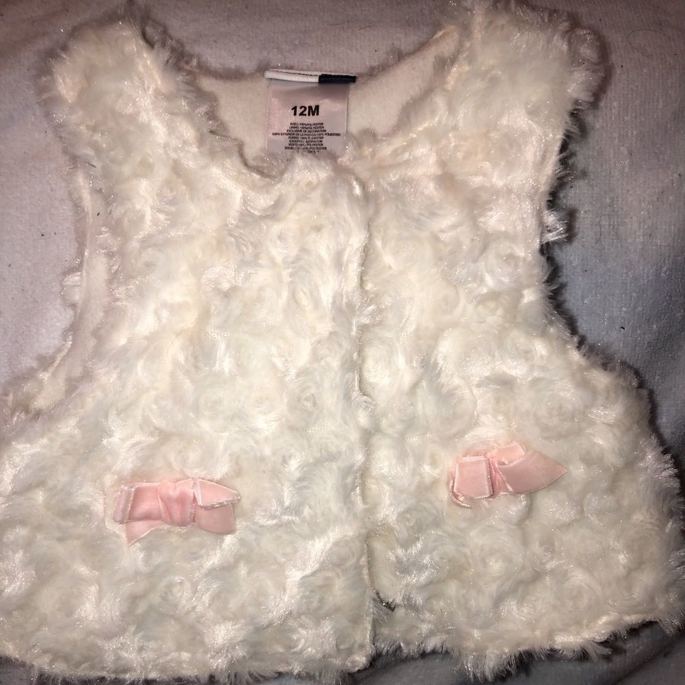 NWOT Girls 12M Vitamins Kids Faux Fur Vest